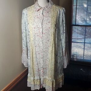 Pleated floral shirt by Cato